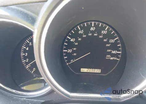 2005 Lexus Rx 330 z USA, uszkodzony, nr VIN 2T2HA31U35C053481